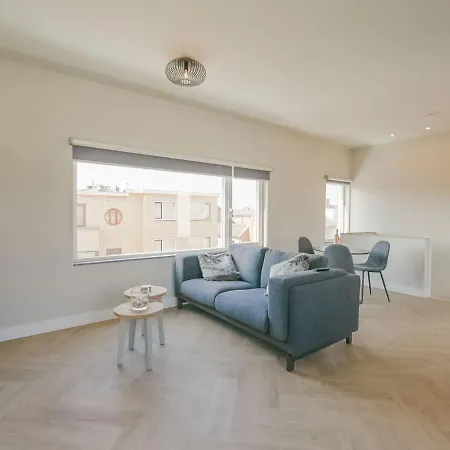 Flat With Sea View And Parking