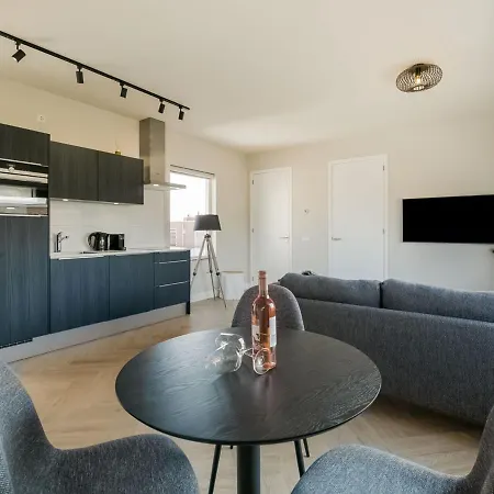 Apartment Flat With Sea View And Parking