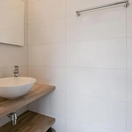 Flat With Sea View And Parking Apartment